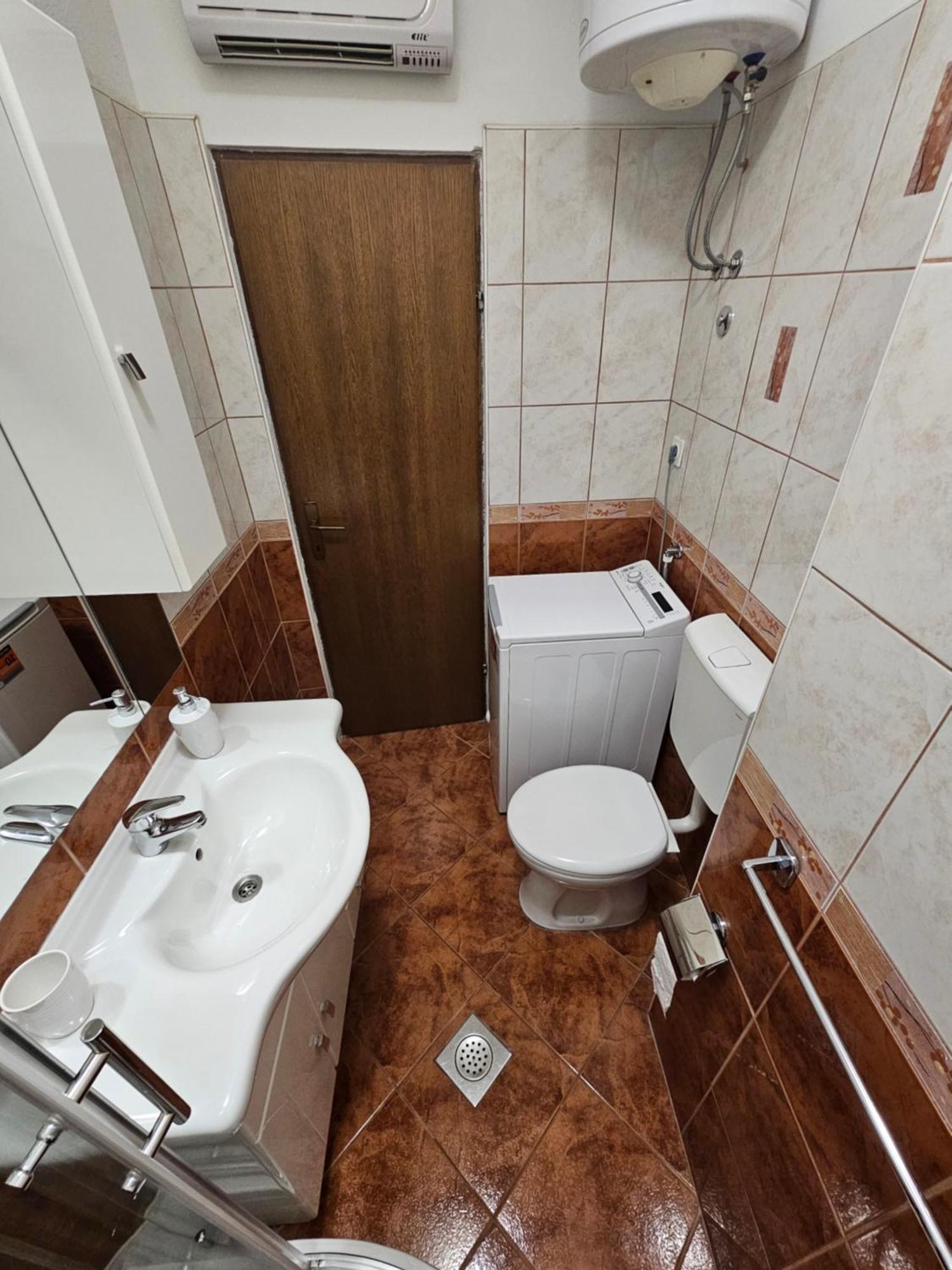 Apartments Grgic Trogir Exterior photo