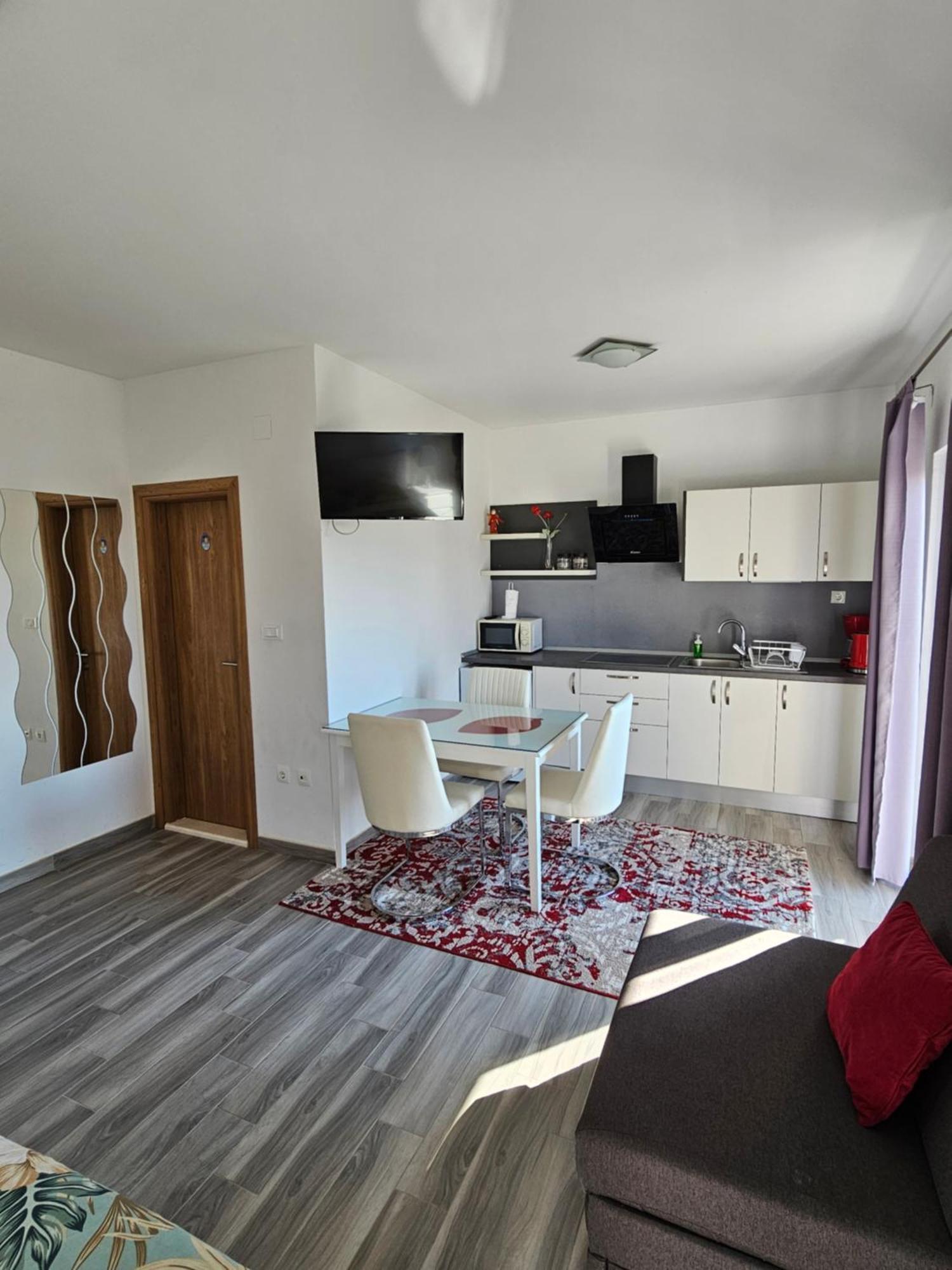 Apartments Grgic Trogir Exterior photo