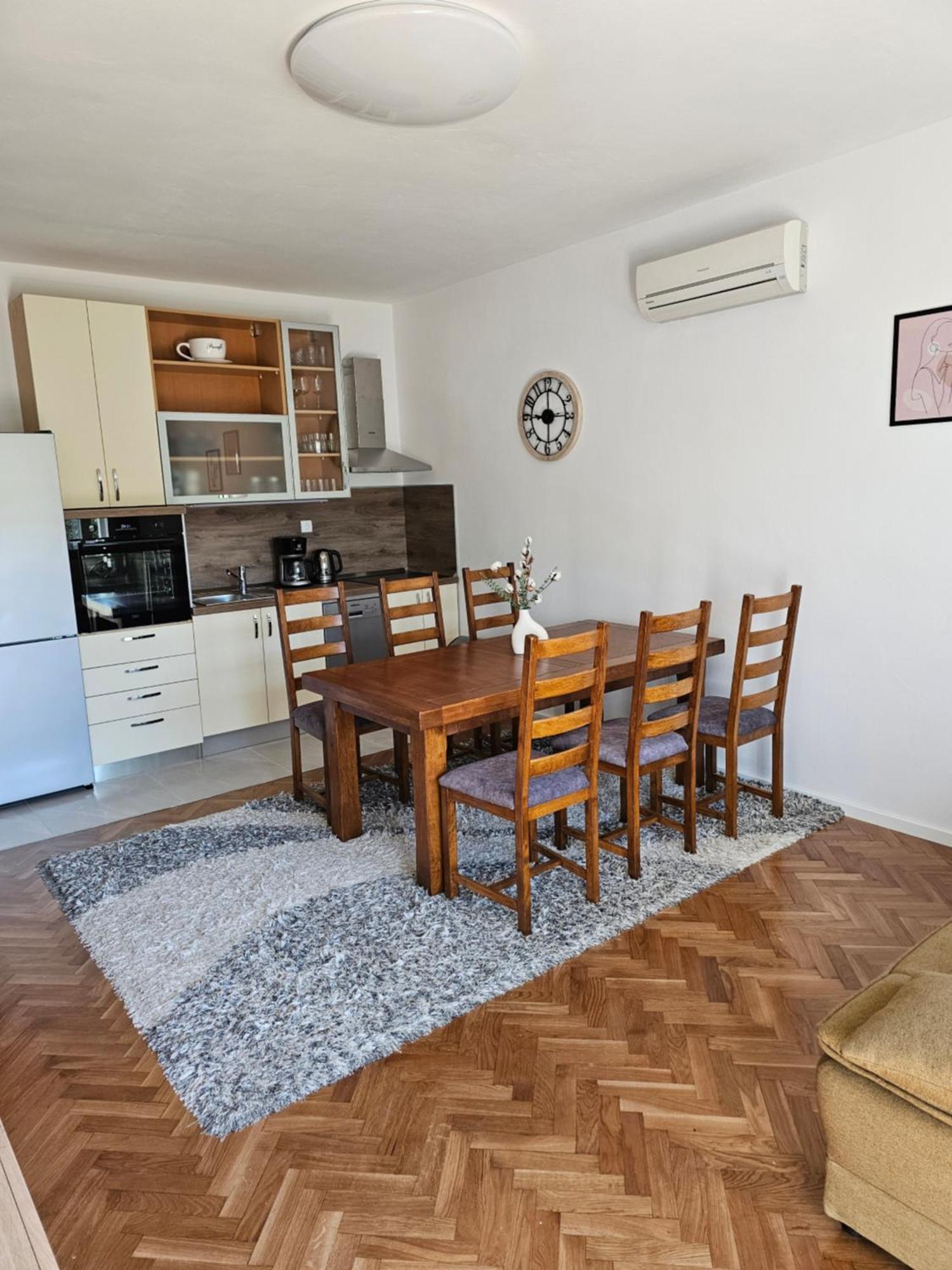 Apartments Grgic Trogir Exterior photo